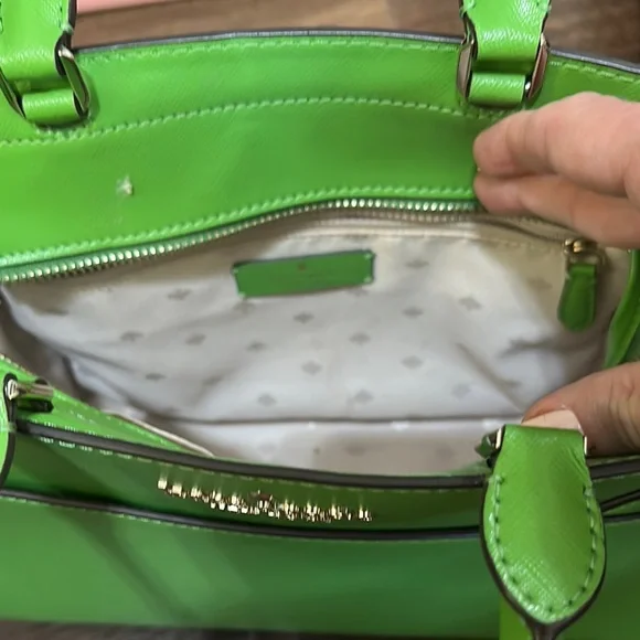 Kate Spade Staci Lime Green Tote excellent condition only used once - Picture 2 of 2